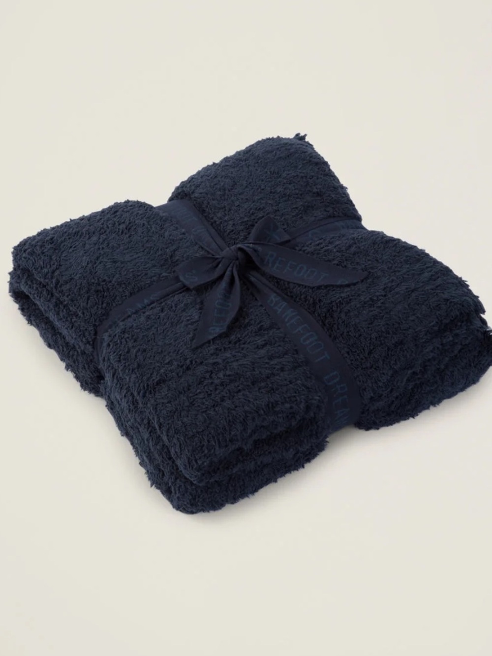 Barefoot dreams NWT indigo cozy throw - 50 by 74